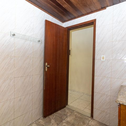 Casa para alugar com 100m², 2 quartos e 1 vaga Casa para alugar com 100m², 2 quartos e 1 vagaBanheiro