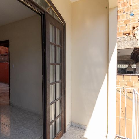 Casa para alugar com 100m², 2 quartos e 1 vaga Casa para alugar com 100m², 2 quartos e 1 vagaVaranda da Sala