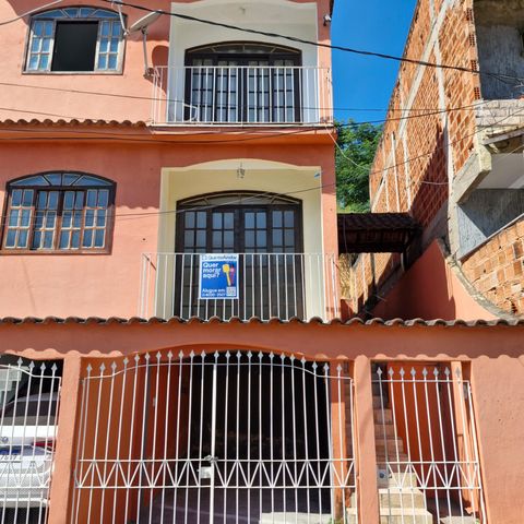 Casa para alugar com 100m², 2 quartos e 1 vaga Casa para alugar com 100m², 2 quartos e 1 vagaFachada