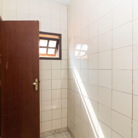 Casa para alugar com 100m², 2 quartos e 1 vaga Casa para alugar com 100m², 2 quartos e 1 vagaSuíte - Closet