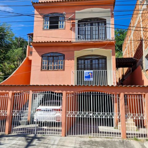 Casa para alugar com 100m², 2 quartos e 1 vaga Casa para alugar com 100m², 2 quartos e 1 vagaFachada
