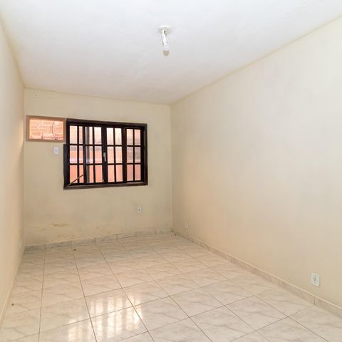 Casa para alugar com 100m², 2 quartos e 1 vaga Casa para alugar com 100m², 2 quartos e 1 vagaSuíte