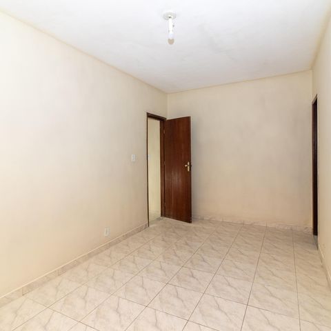Casa para alugar com 100m², 2 quartos e 1 vaga Casa para alugar com 100m², 2 quartos e 1 vagaSuíte
