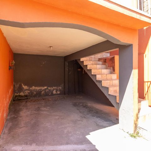 Casa para alugar com 100m², 2 quartos e 1 vaga Casa para alugar com 100m², 2 quartos e 1 vagaGaragem