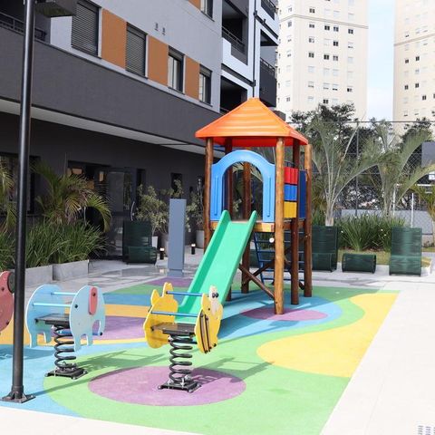 Apartamento à venda com 58m², 2 quartos e 1 vaga Apartamento à venda com 58m², 2 quartos e 1 vagaÁrea comum - Playground