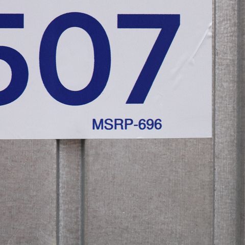 Apartamento para alugar com 41m², 2 quartos e 1 vagaPlaca instalada na fachada do condomínio - Código da placa: MSRP-696