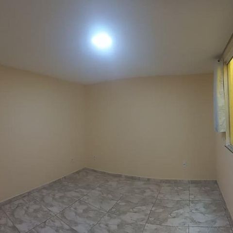 Casa para alugar com 76m², 2 quartos e sem vaga