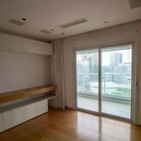 Apartamento à venda com 250m², 4 quartos e 4 vagas