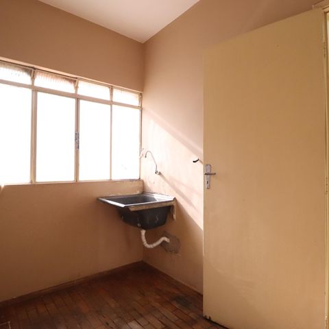Apartamento para alugar com 45m², 3 quartos e 1 vagaÁrea de Serviço