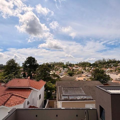 Casa à venda com 350m², 4 quartos e 4 vagas