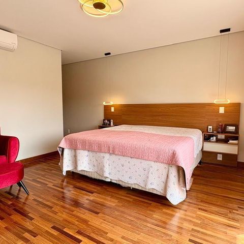 Casa à venda com 350m², 4 quartos e 4 vagas