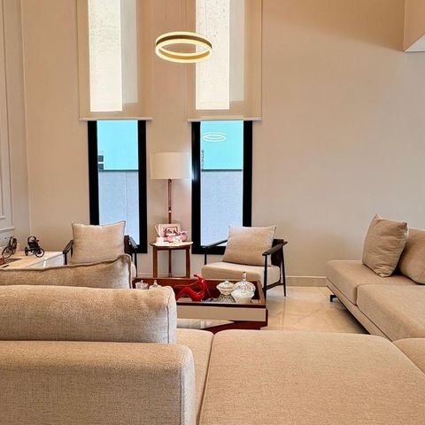 Casa à venda com 350m², 4 quartos e 4 vagas