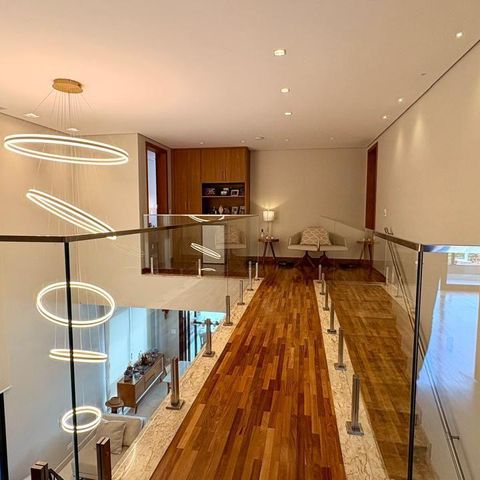 Casa à venda com 350m², 4 quartos e 4 vagas