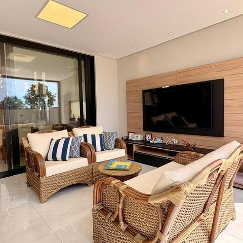 Casa à venda com 350m², 4 quartos e 4 vagas
