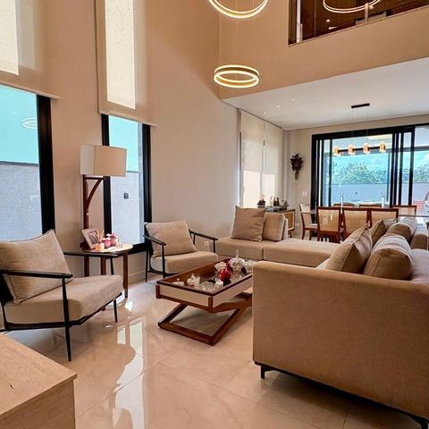 Casa à venda com 350m², 4 quartos e 4 vagas