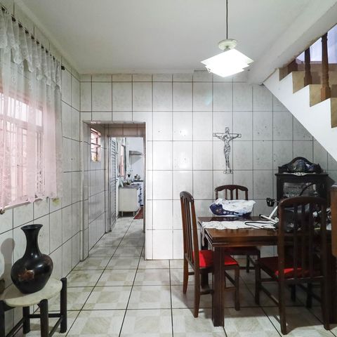 Casa à venda com 150m², 4 quartos e 2 vagas