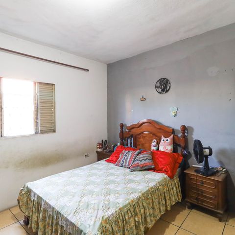 Casa à venda com 150m², 4 quartos e 2 vagas