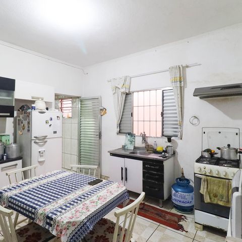 Casa à venda com 150m², 4 quartos e 2 vagas