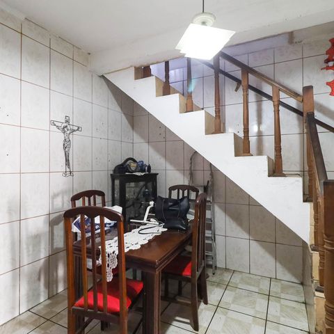 Casa à venda com 150m², 4 quartos e 2 vagas
