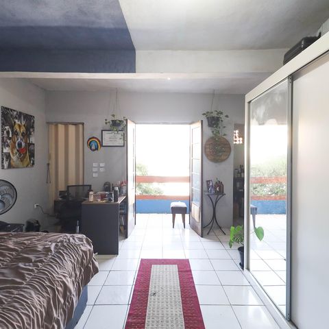 Casa à venda com 150m², 4 quartos e 2 vagas