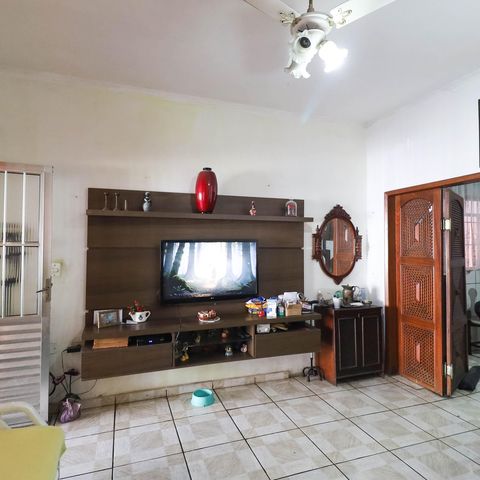 Casa à venda com 150m², 4 quartos e 2 vagas