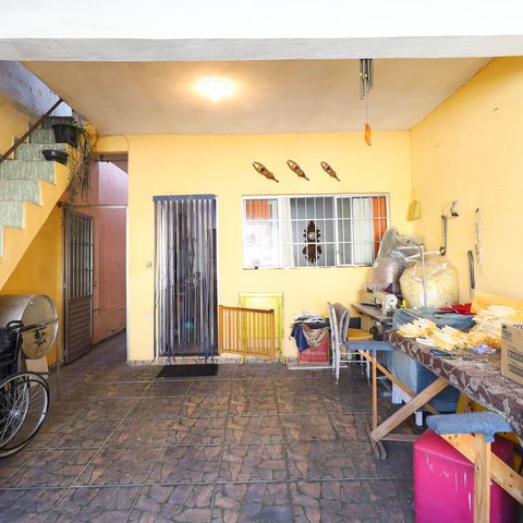 Casa à venda com 150m², 4 quartos e 2 vagas