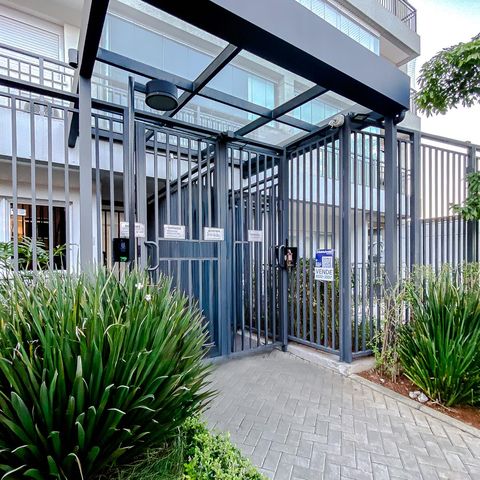 Apartamento à venda com 38m², 2 quartos e 1 vagaFachada - Plaquinha