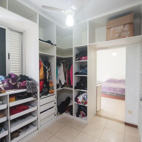 Apartamento para alugar com 200m², 3 quartos e 2 vagasCloset da suíte