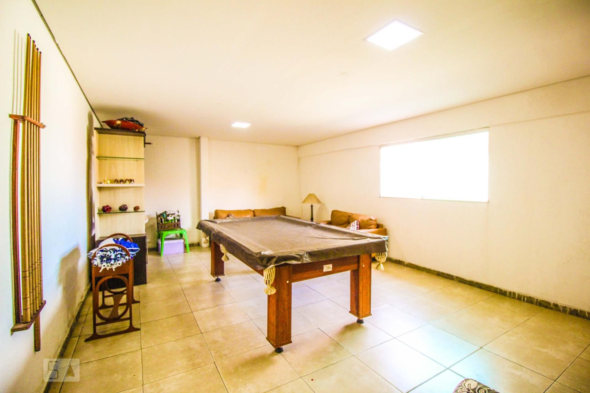 Casa com 3 quartos — Jardim Leblon, Belo Horizonte