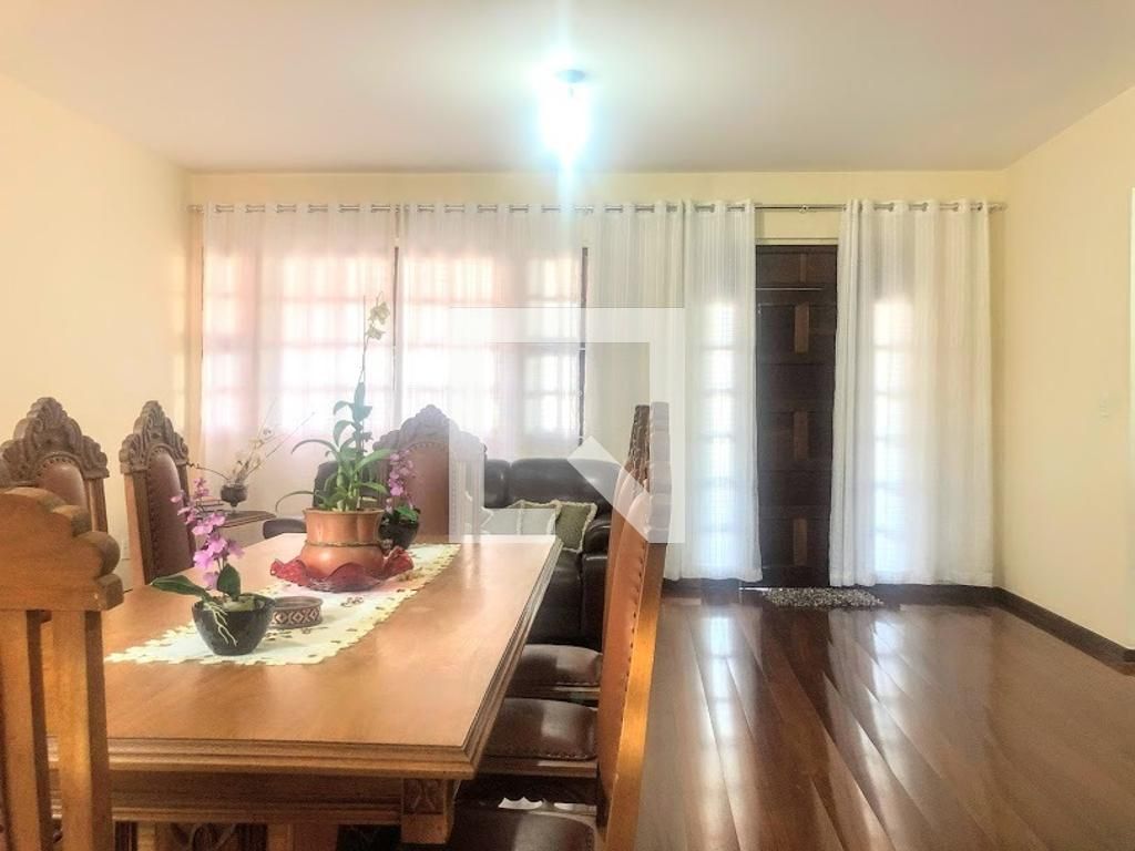 Casa com 6 quartos — Castelo, Belo Horizonte