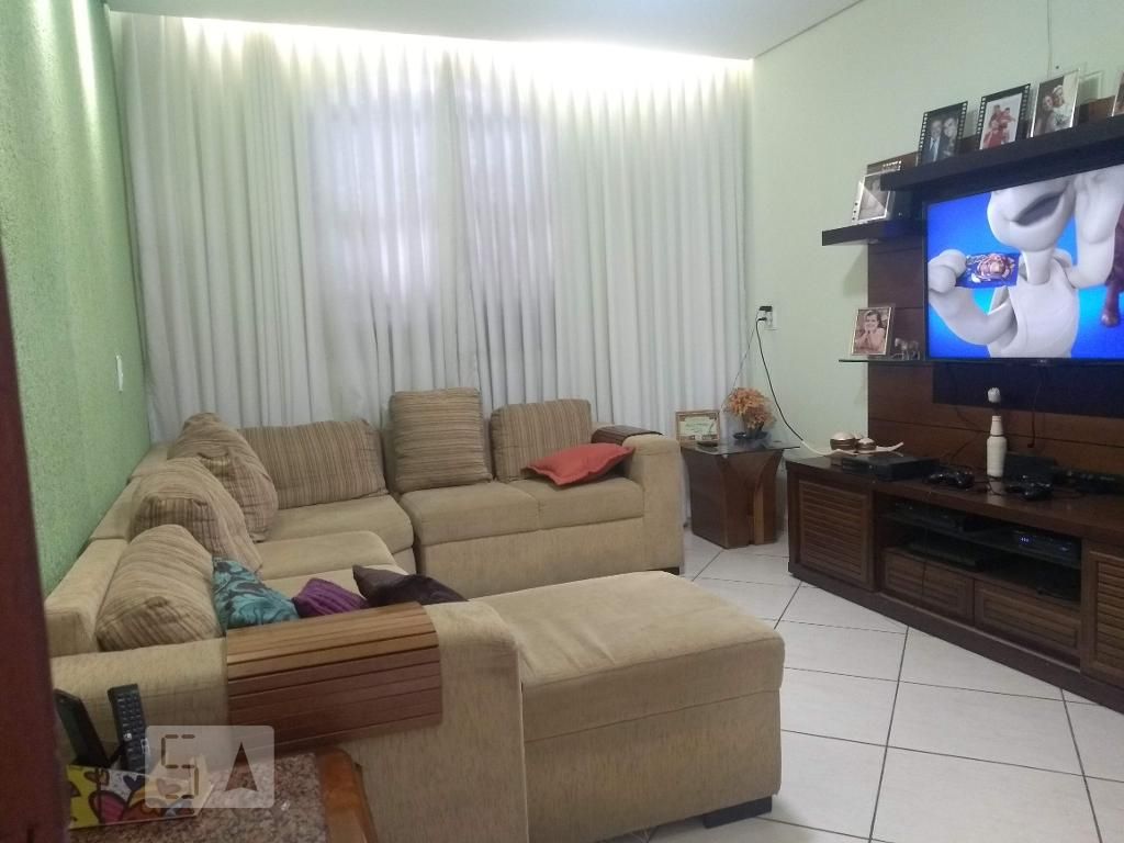 Casa com 5 quartos — Carlos Prates, Belo Horizonte