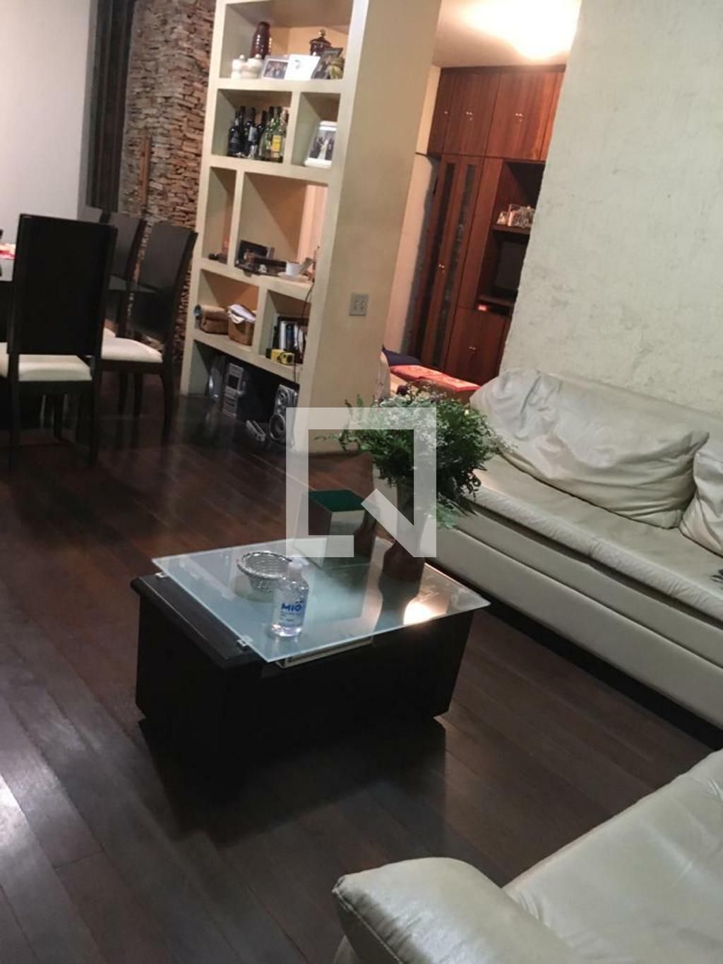 Casa com 4 quartos — Ouro Preto, Belo Horizonte