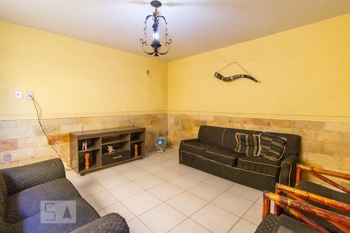 Casa com 4 quartos — Sagrada Família, Belo Horizonte