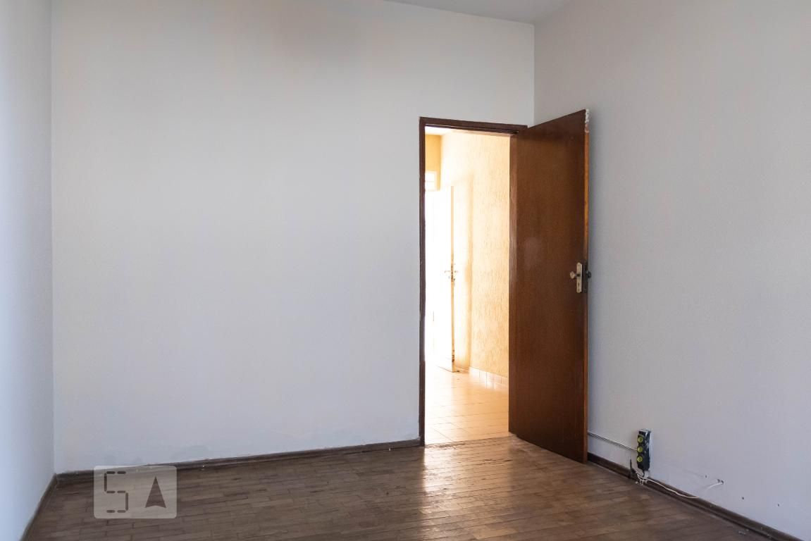 Casa com 3 quartos — Jardim America, Belo Horizonte