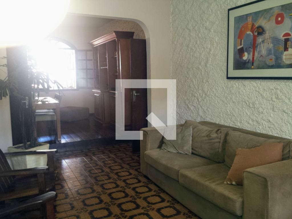Casa com 4 quartos — Ouro Preto, Belo Horizonte