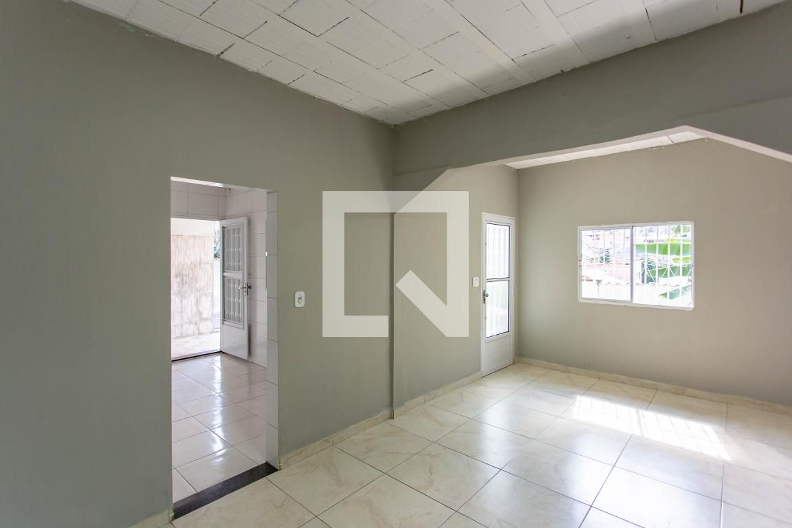 Casa com 2 quartos — Céu Azul, Belo Horizonte