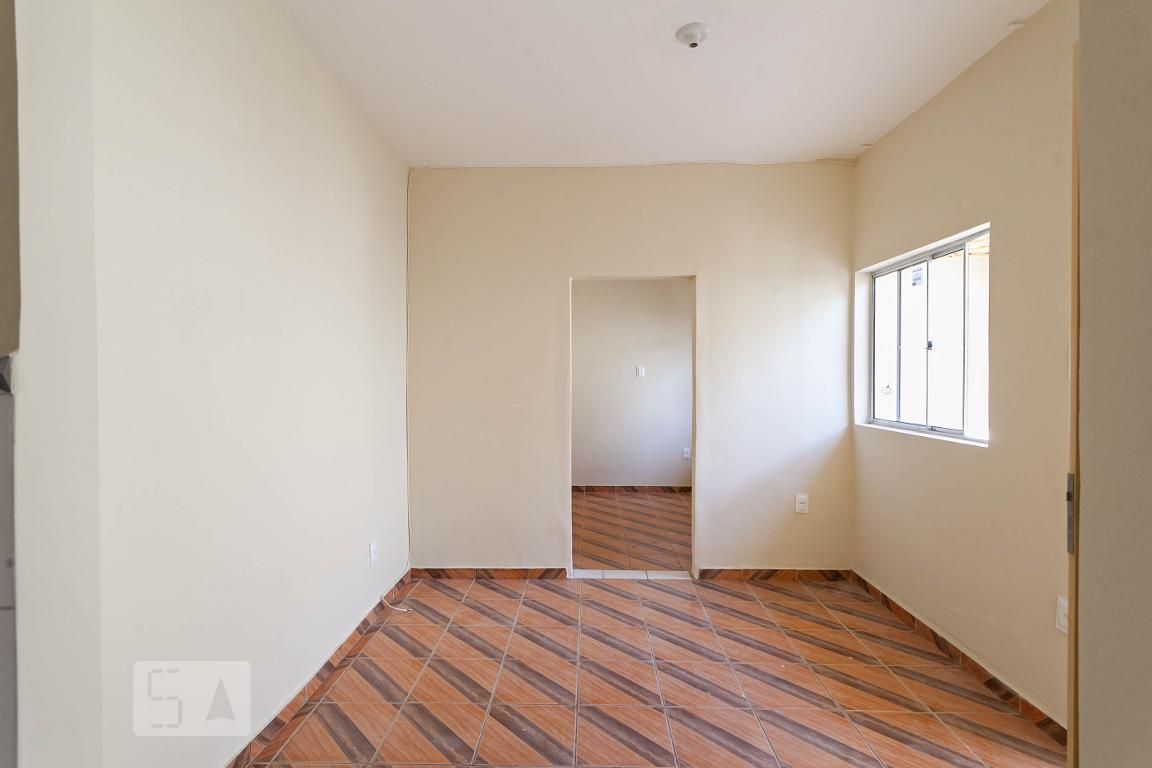 Casa com 1 quarto — Ipiranga, Belo Horizonte