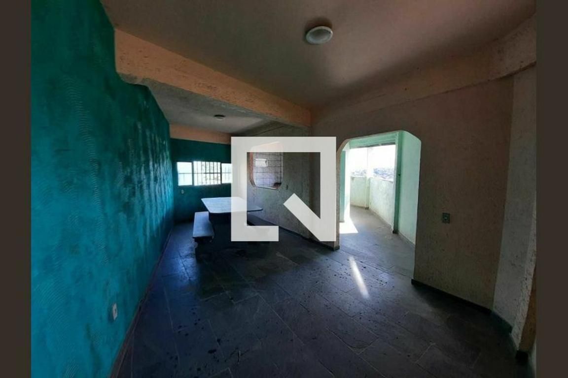 Casa com 2 quartos — Alto Caiçaras, Belo Horizonte
