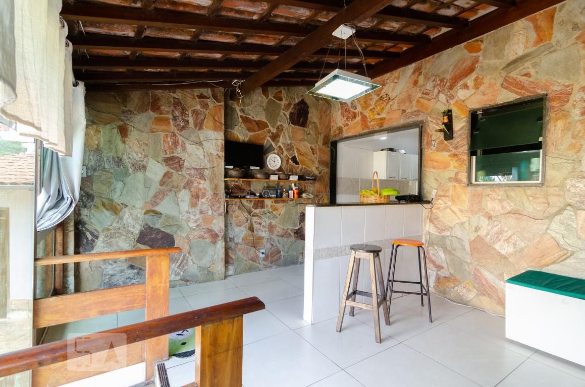 Casa com 3 quartos — Alto Caiçaras, Belo Horizonte