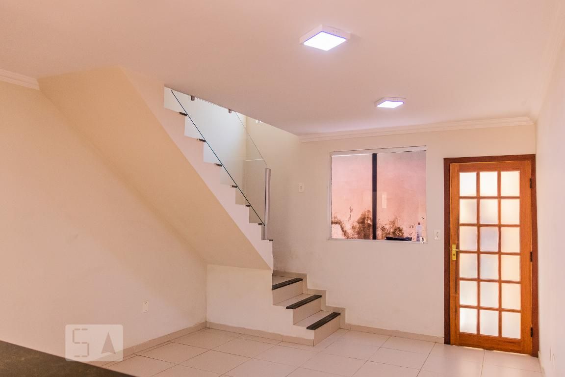 Casa em condomínio com 2 quartos — Céu Azul, Belo Horizonte