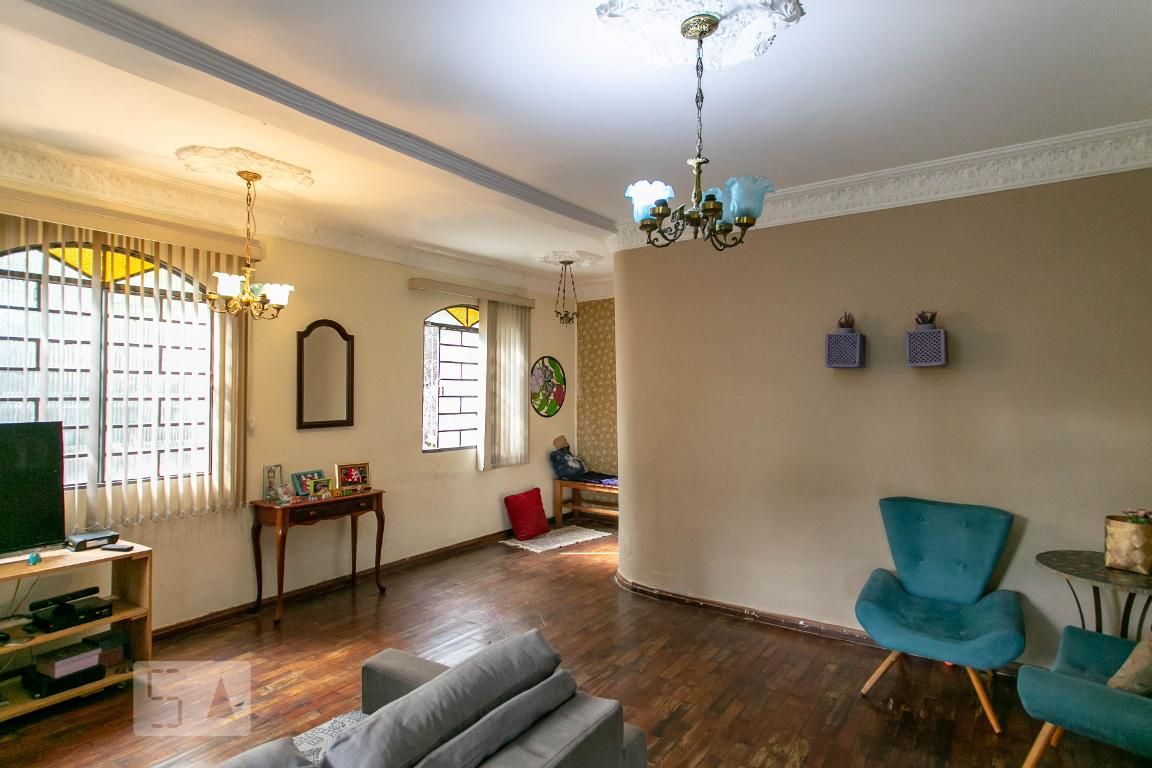 Casa com 3 quartos — Céu Azul, Belo Horizonte