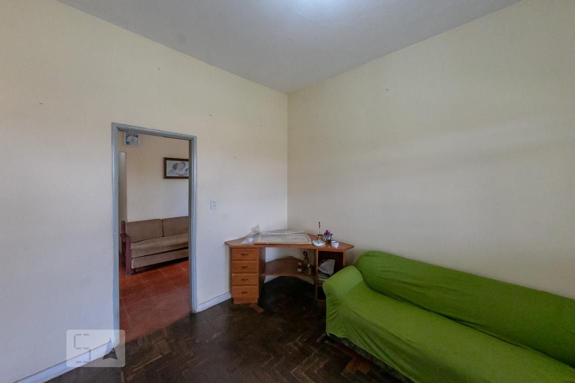 Casa com 4 quartos — Glória, Belo Horizonte