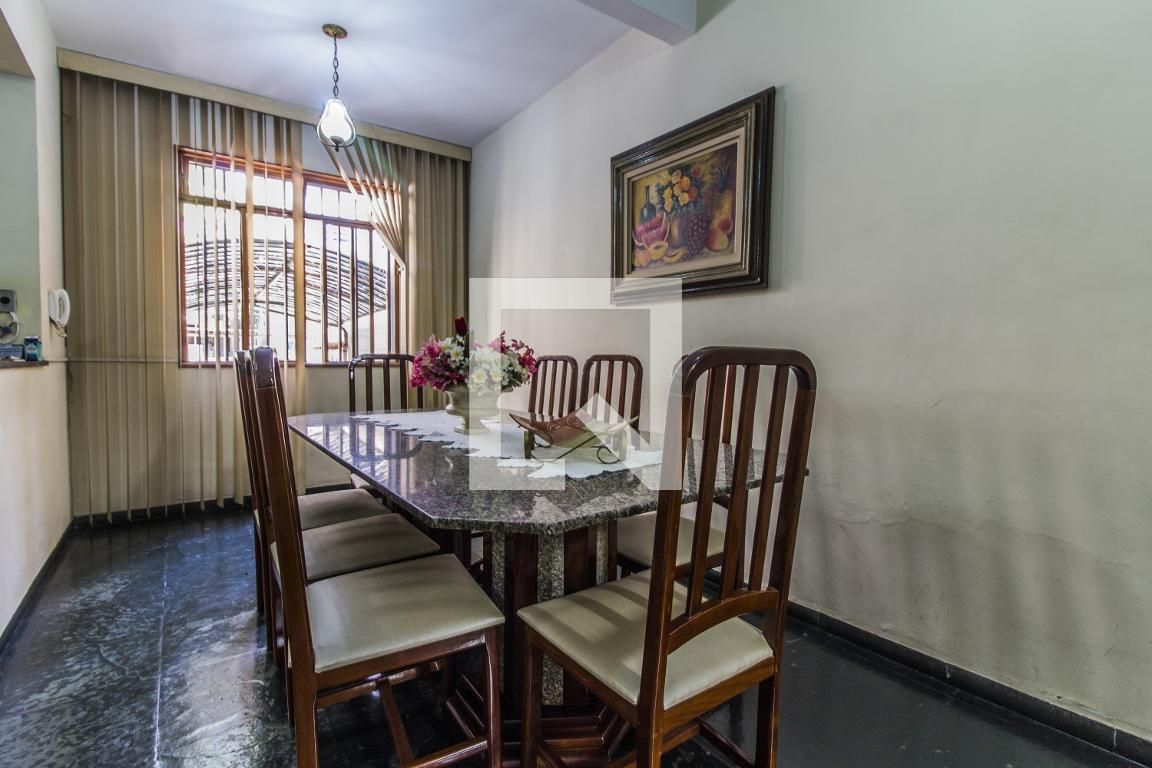 Casa com 11 quartos — Barro Preto, Belo Horizonte