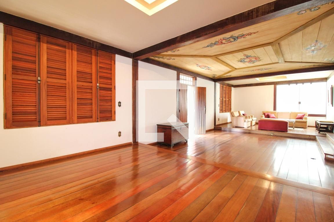 Casa com 5 quartos — São Bento, Belo Horizonte