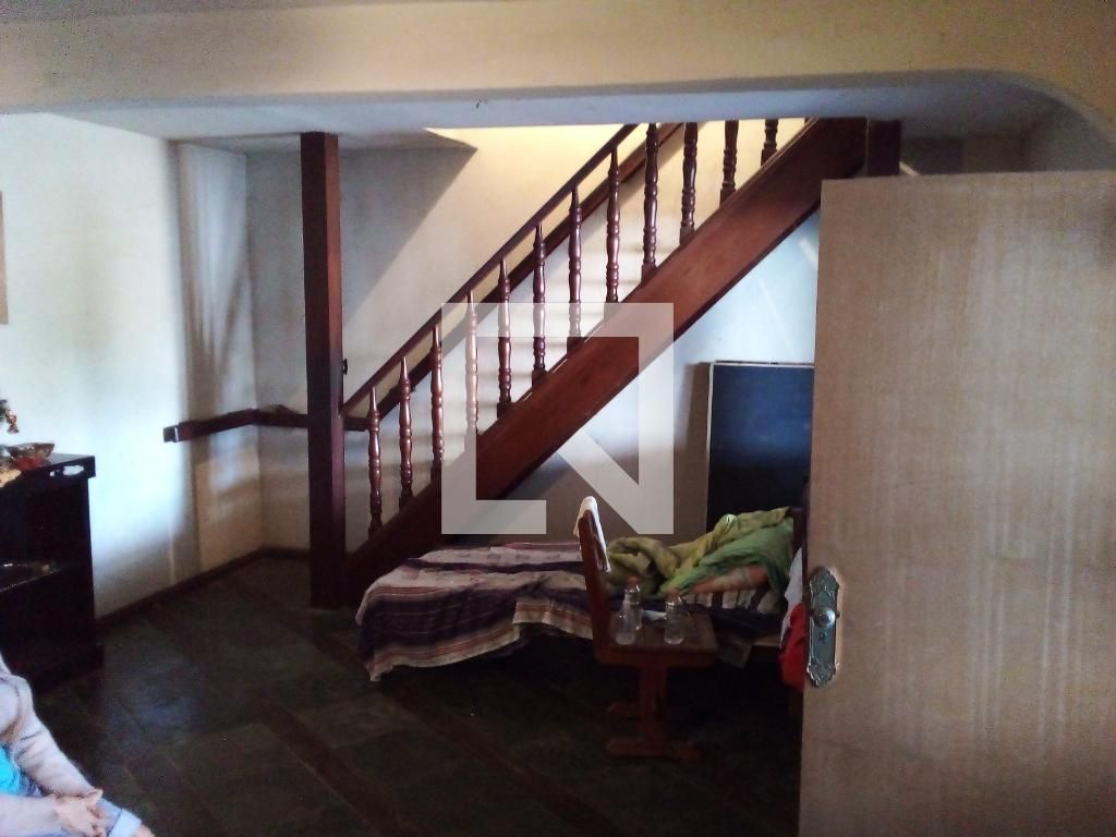 Casa com 4 quartos — Palmeiras, Belo Horizonte