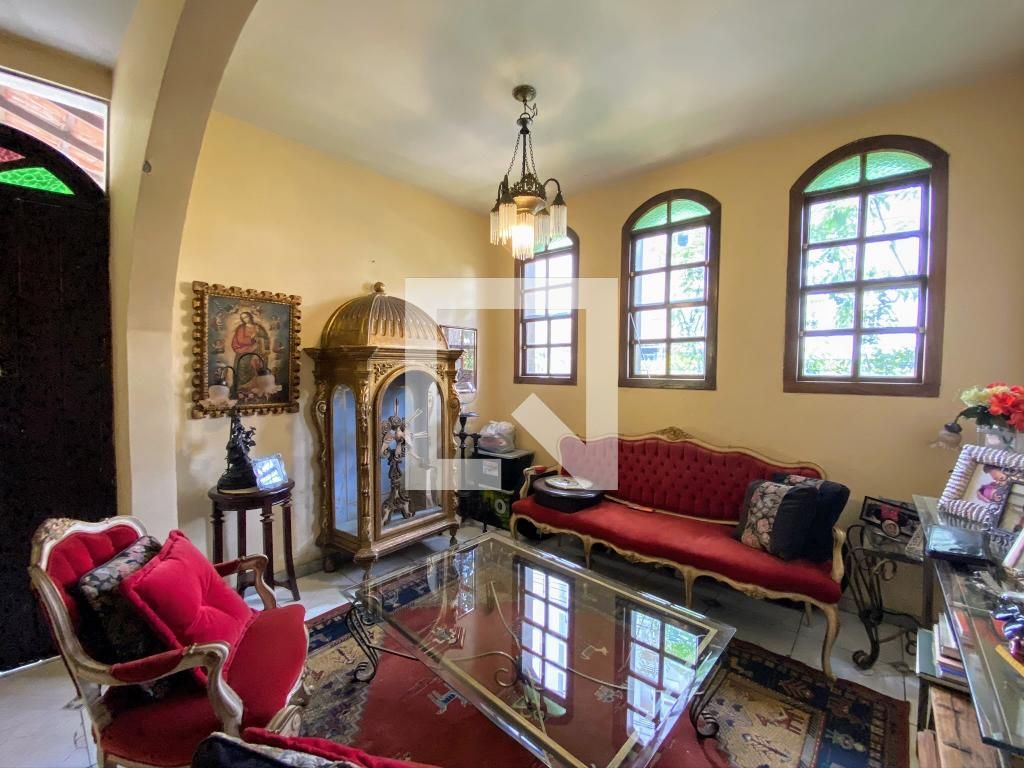 Casa com 3 quartos — Santa Lúcia, Belo Horizonte