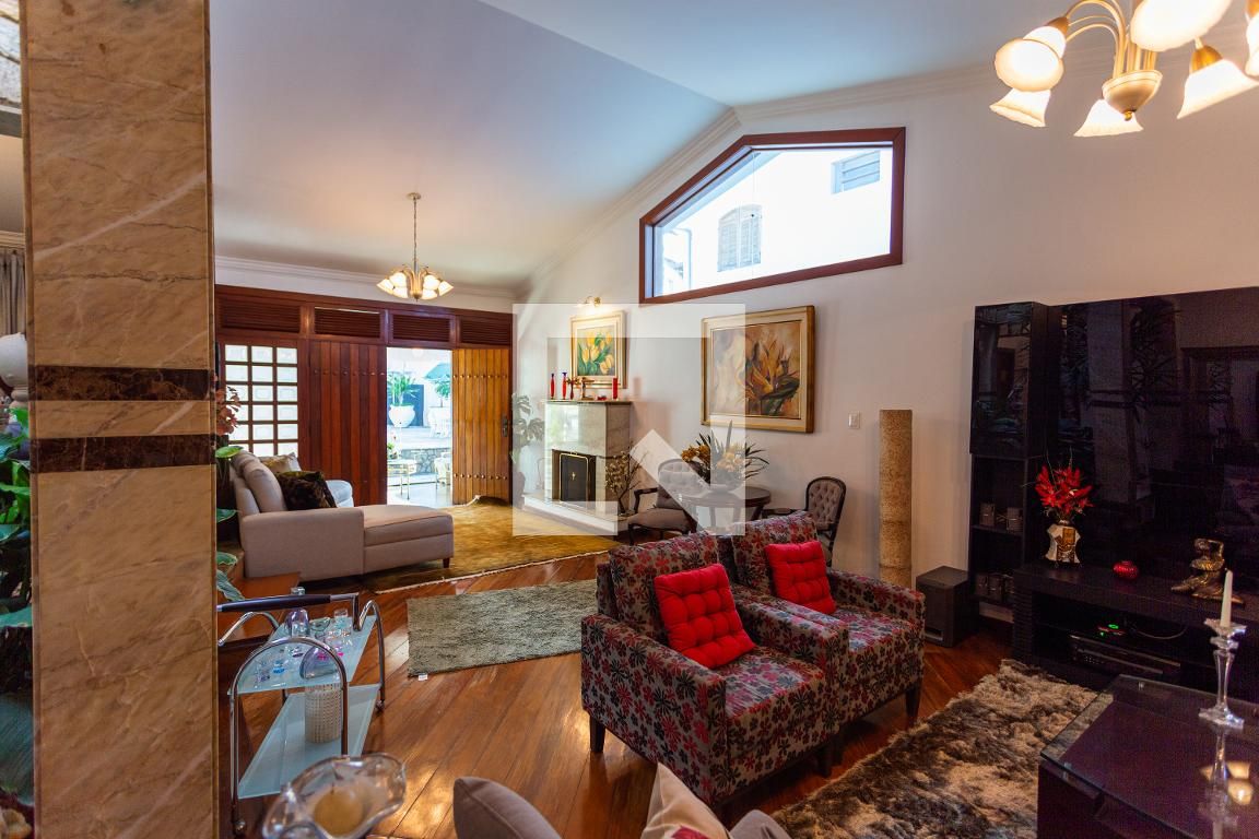 Casa com 5 quartos — Palmares, Belo Horizonte
