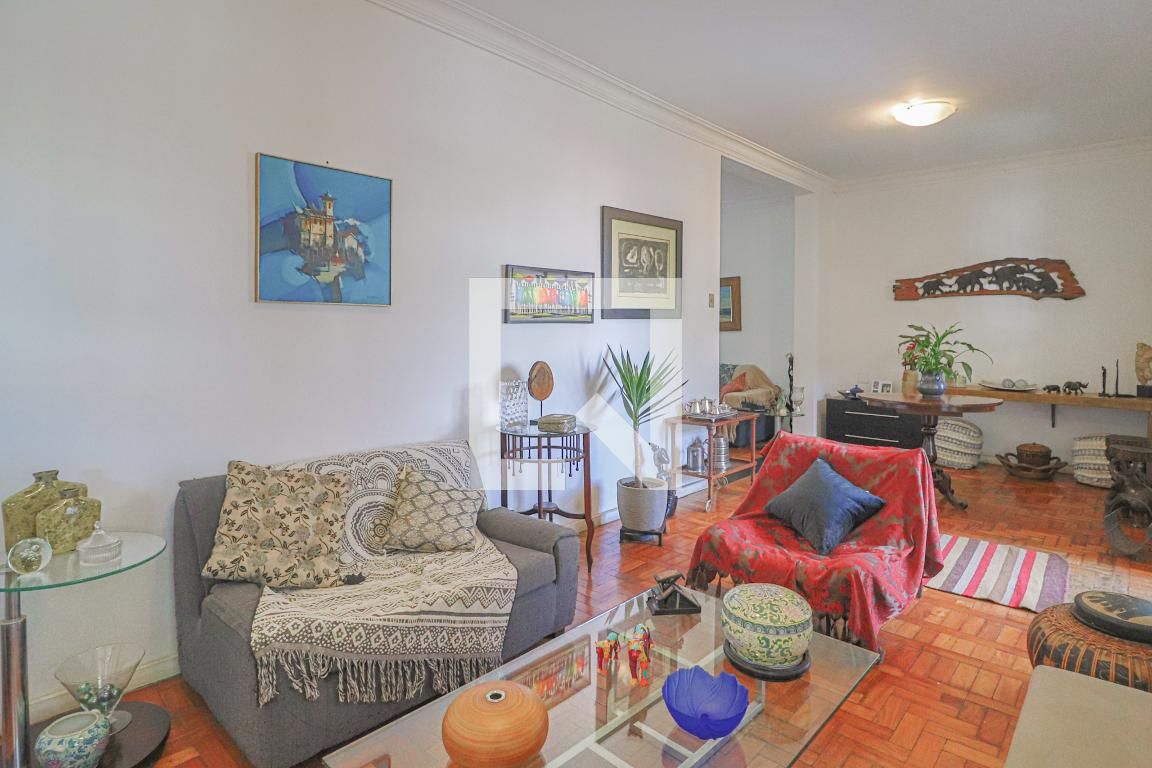 Casa com 3 quartos — Serra, Belo Horizonte