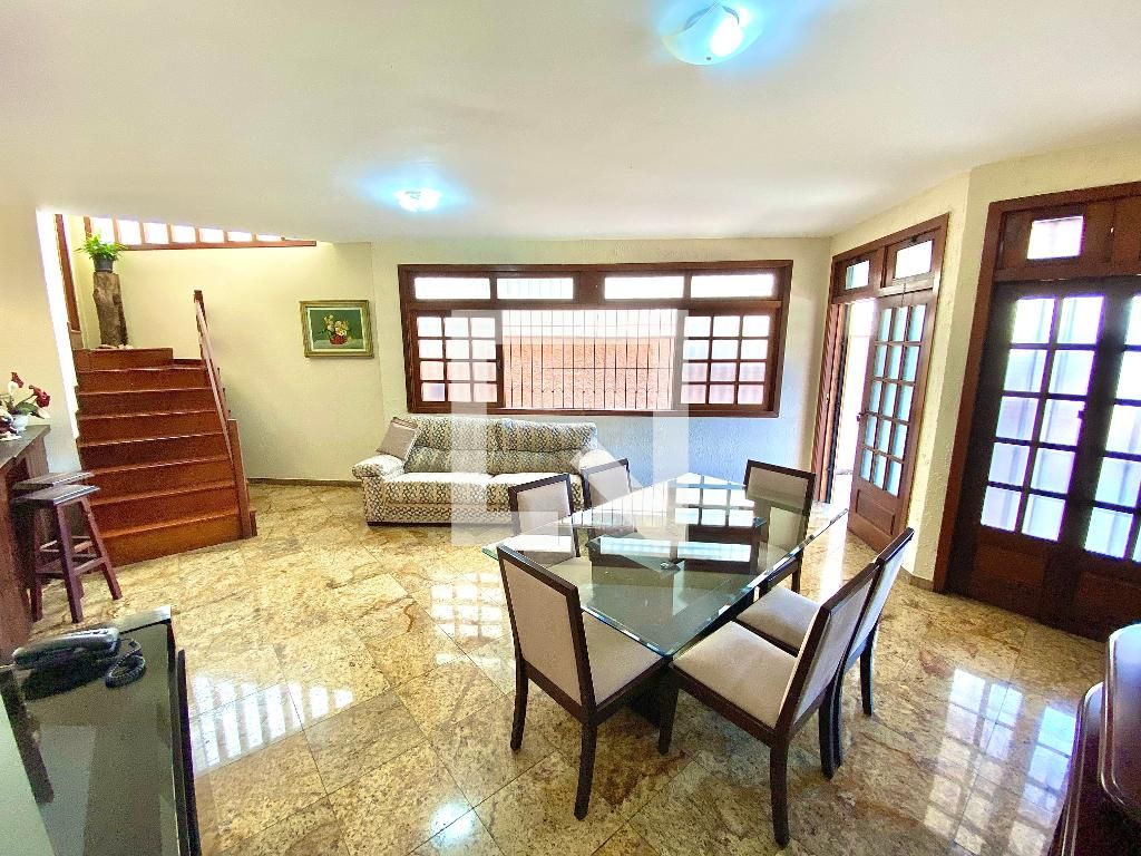 Casa com 6 quartos — Alto Caiçaras, Belo Horizonte