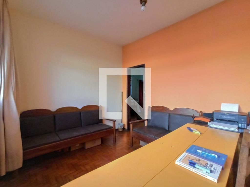 Casa com 4 quartos — Carlos Prates, Belo Horizonte